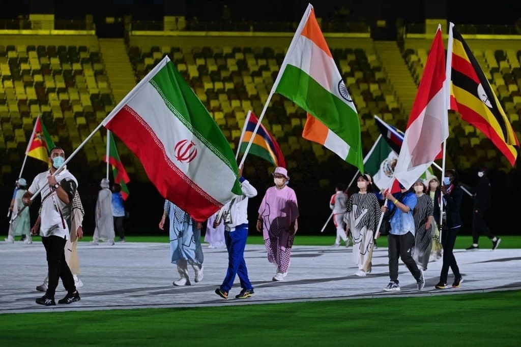 تصویری از پرچمدار ایران در مراسم اختتامیه المپیک 2020