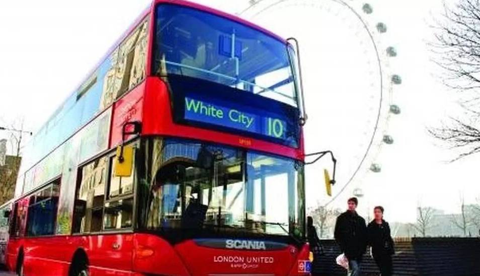 سرگردانی مردم در انگلیس؛ رانندگان اتوبوس اعتصاب کردند