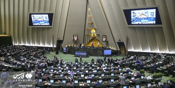 درخواست نمایندگان مجلس از قالیباف برای بررسی ادعایی درخصوص وزیر صمت