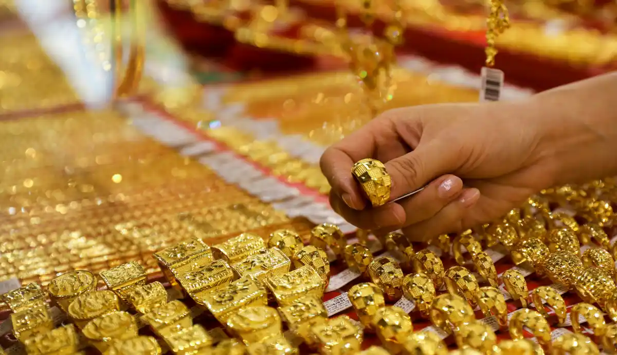 پیش بینی قیمت طلا و سکه 19 شهریور 1402 / افزایش لاک‌پشتی قیمت‌ها در بازار طلا