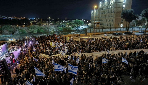 هزاران شهروند اسرائیلی به خیابان‌ها ریختند