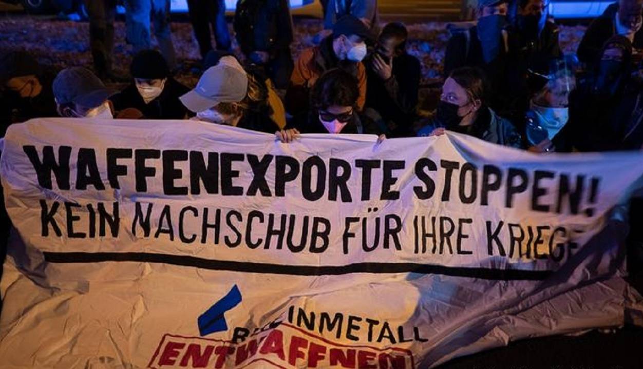 اعتراض مردم آلمان به حمایت تسلیحاتی برلین از کی‌یف