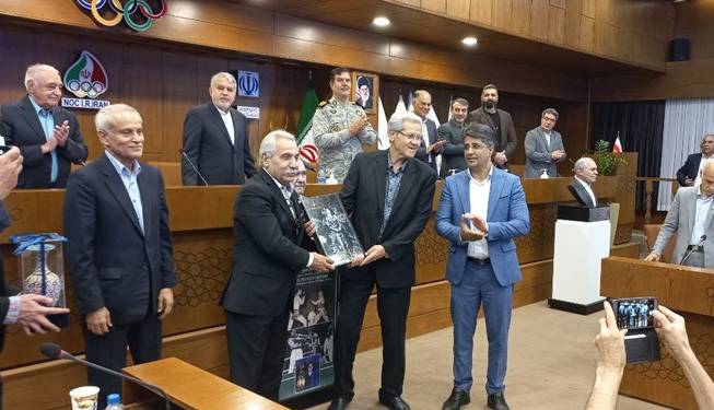 تجلیل کمیته ملی المپیک از یکی از بهترین پیشکسوتان بوکس ایران