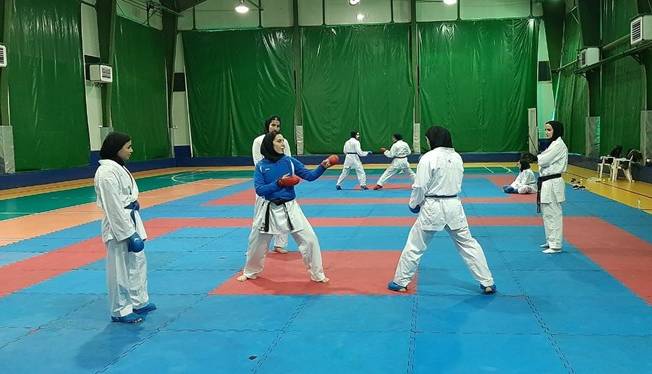 تکذیب ادعای ممنوعیت حضور مادران کاراته‌کاران در مسابقات رده پایه