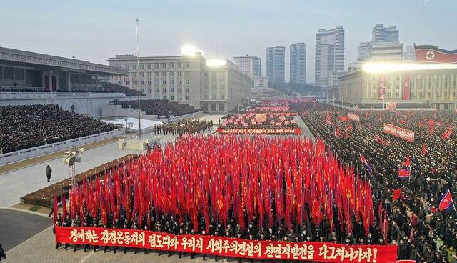 تجمع هزاران نفری کره‌ای ها در حمایت از توسعه ارتش