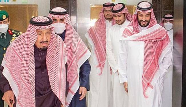 شاه سعودی به بیمارستان رفت