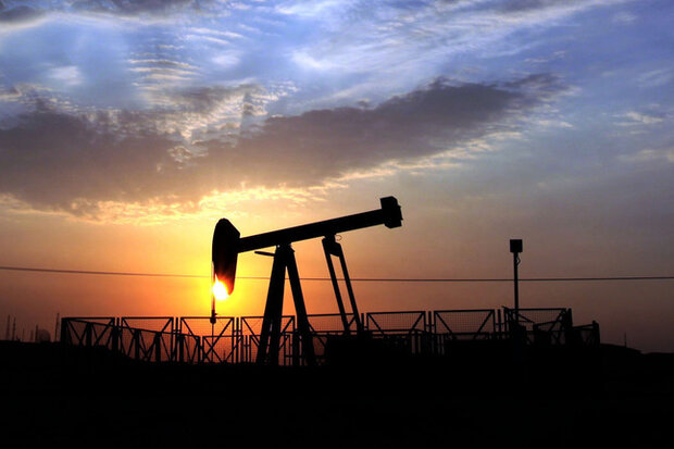 کاهش قیمت نفت به دلیل ادامه رکود اقتصاد جهانی