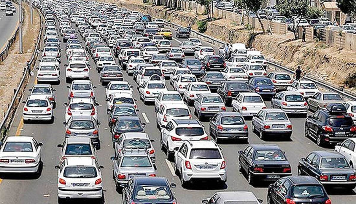 ترافیک پرحجم در دو جاده کشور