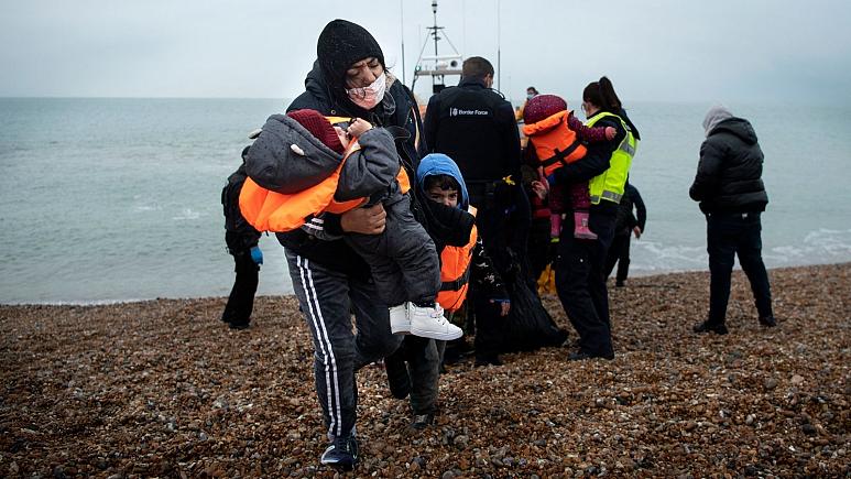 حادثه ای مرگبار برای پناهجویان؛ بیش از ۳۰ مهاجر غرق شدند