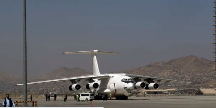 ادعاي سناتور آمريکايي: طالبان جلوي خروج 6 هواپيماي آمريکايي را گرفته‌ است