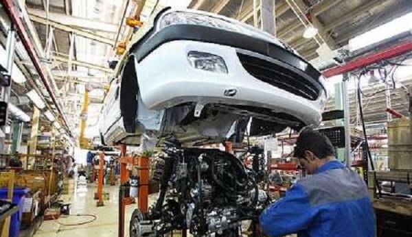 رئیس اتحادیه: سود 100 درصدی دلالان خودرو از کارخانه تا بازار