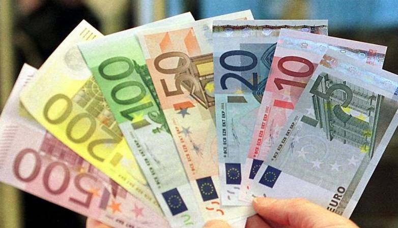 ملاقات تاریخی دلار با یورو