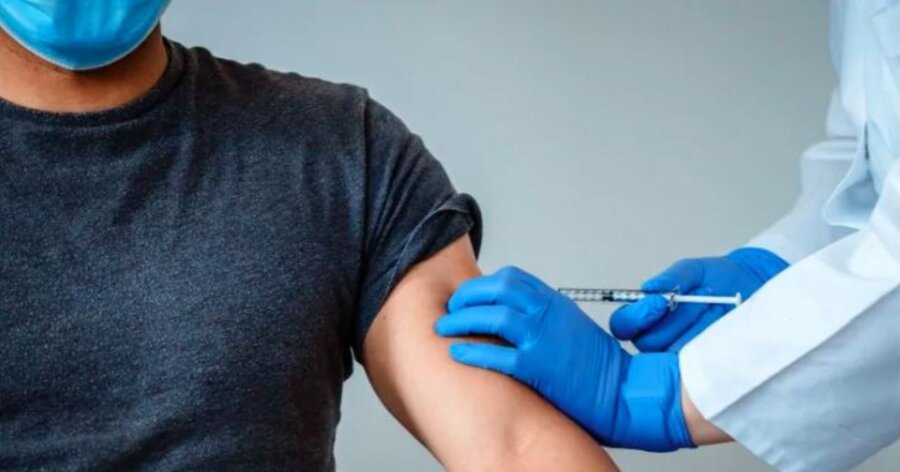 دبیر ستاد کرونا: واکسیناسیون باید در ۳ ماه و ضربتی انجام شود