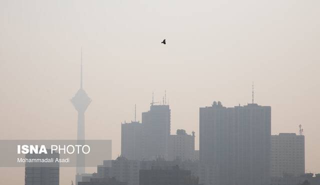 وضعیت قرمز ۱۷ ایستگاه سنجش کیفیت هوای تهران