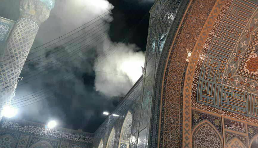 دودگرفتگی بامداد امروز در مسجد گوهرشاد مشهد، مهار شد