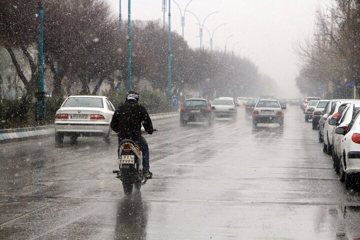 تردد روان در محورهاى شمالى؛ بارش برف و باران در برخی از محور‌های استان تهران