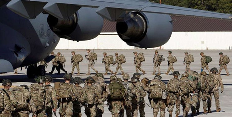 منبع عراقی: آمریکا تمایلی به خارج کردن کامل نیروهایش ندارد