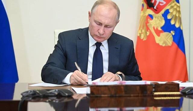 تعیین تکلیف پوتین برای سران مناطق روسیه؛ ممنوعیت برای استفاده از لفظ رئیس جمهور