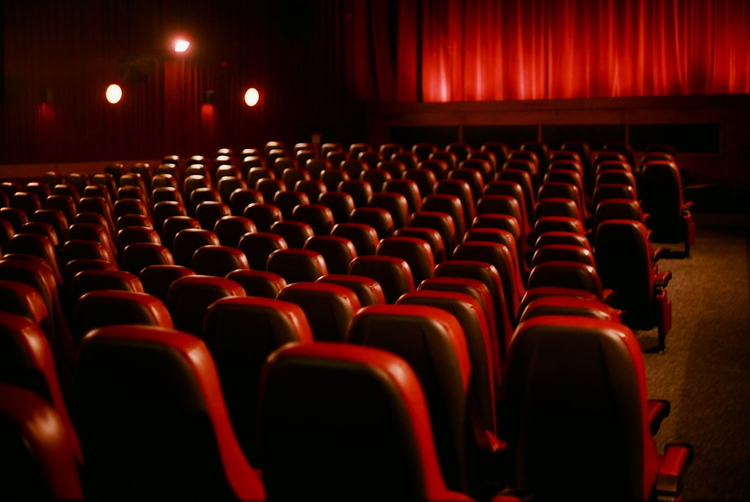 سینماها به صورت کامل ورشکسته شده‌اند؛ تعطیلی به خاطر صد هزار تومان!