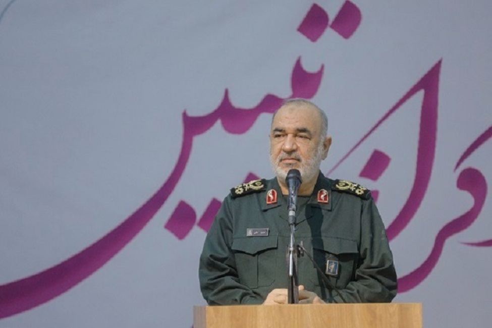 فرمانده کل سپاه: این ایران است که آمریکا را مدیریت می‌کند