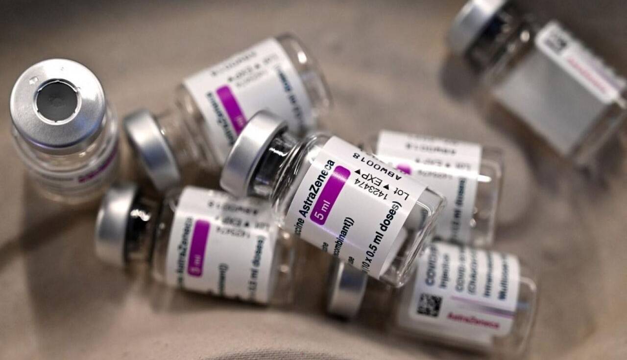 وزارت بهداشت: واکسن آسترازنکا به اندازه کافی وارد کشور شده است
