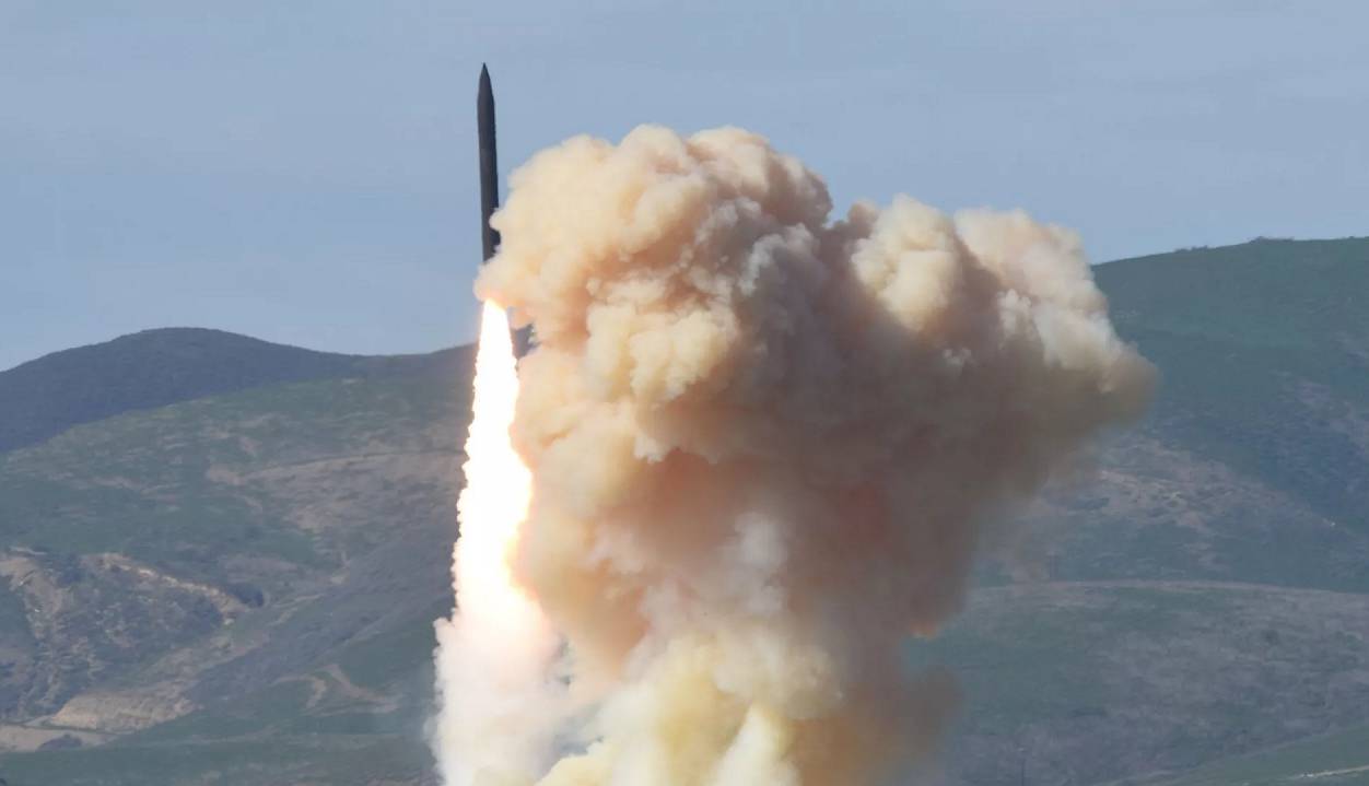 کره شمالی برای دومین بار یک پرتابه ناشناس شلیک کرد