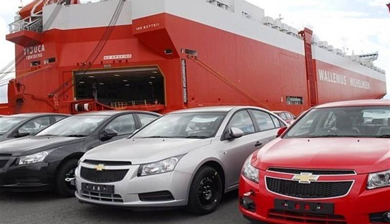 وزارت صنعت: پذیرش درخواست ۲۴ شرکت برای واردات خودرو