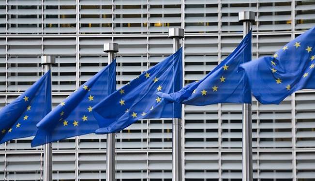 اتحادیه اروپا حمله به شاهچراغ را محکوم کرد