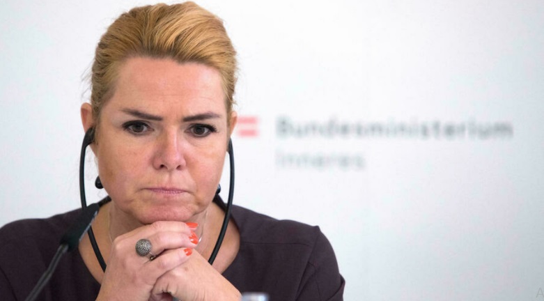 دادگاهی شدن وزیر دانمارکی به خاطر جدا کردن زوج‌های مهاجر