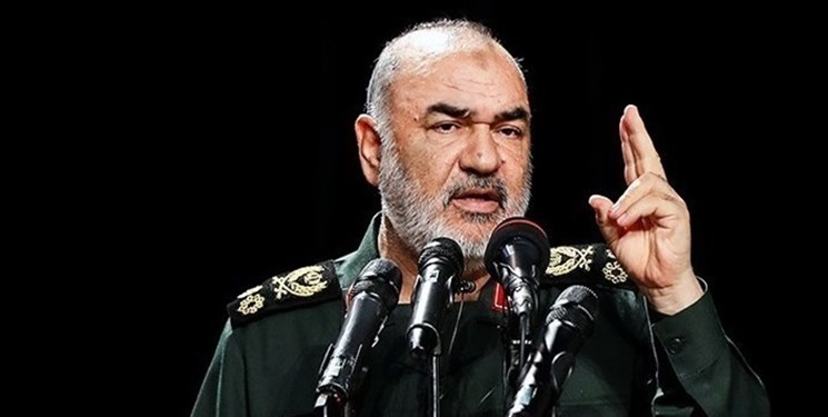 سرلشکر سلامی: دشمنان از بیم اقدام ایران در لاک دفاعی فرو رفتند