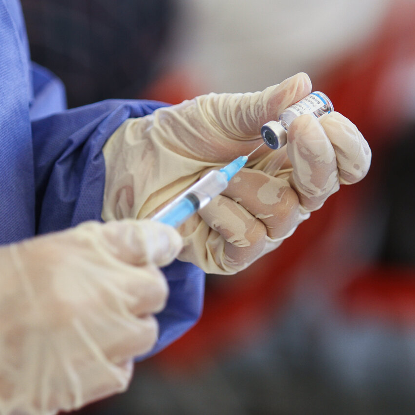 وزارت بهداشت:‌ متقاضیان واکسن آسترازنکا درخواست خود را ثبت کنند