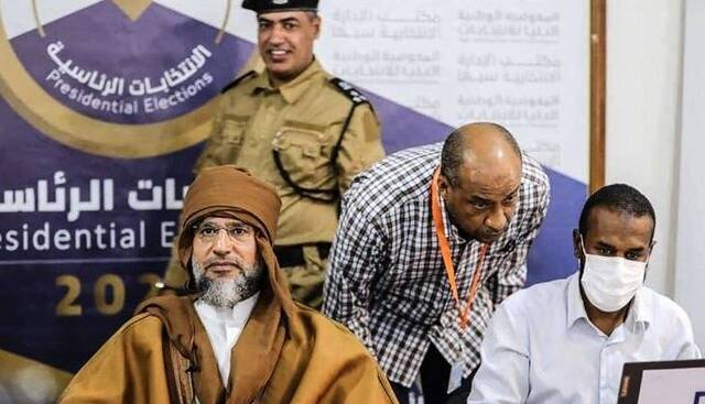 ابتکارعمل قذافی برای باز کردن گره کور انتخابات لیبی