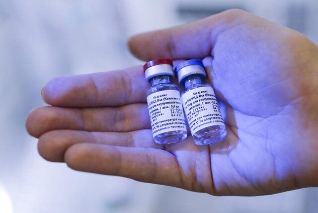وعده واردات سه ميليون دوز واکسن براي دانش‌آموزان