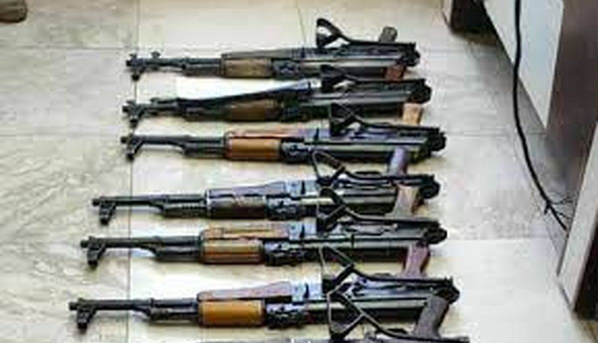 انهدام باند قاچاق سلاح و مهمات در مرزهای جنوب غرب کشور