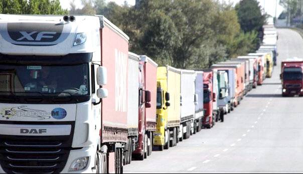 گرفتاری ۲۵ کامیون ایرانی در مرز اوکراین-روسیه؛ گمرک ورود کرد