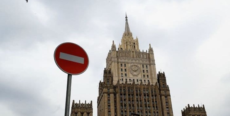 مسکو: مقید به هیچگونه ممنوعیت همکاری فنی-نظامی با ایران نیستیم