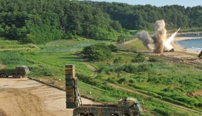 کره جنوبی به آزمایش موشکی کره شمالی پاسخ داد