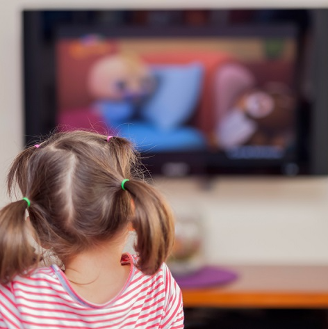 2 زبانه شدن کودکان با تماشای برنامه‌های زبان‌اصلی؟