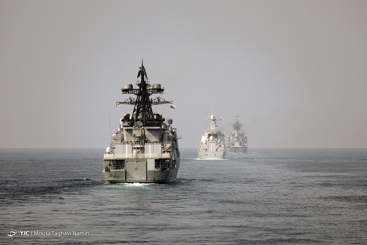 رزمایش مشترک ایران، روسیه و چین؛ از تیراندازی به سمت اهداف دریایی تا آزادسازی کشتی ربوده شده